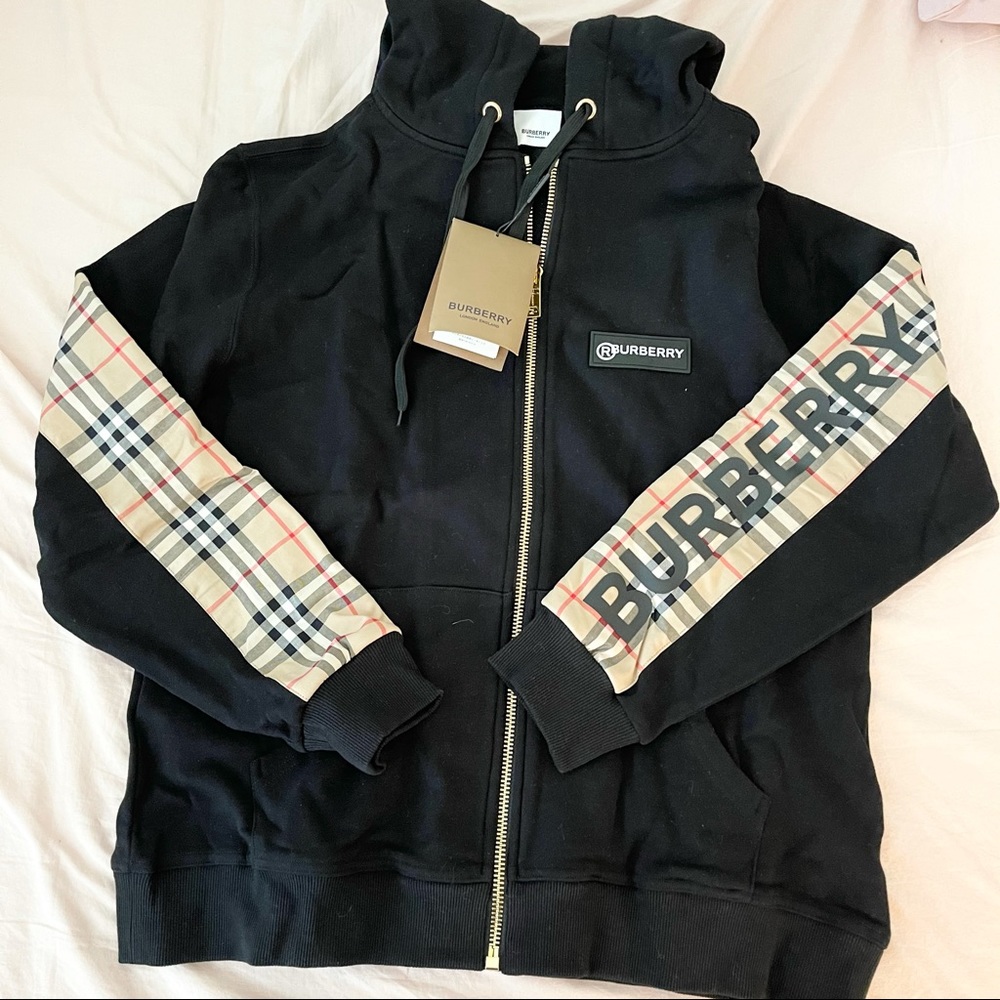 NEW WITH TAG BURBERRY FULL ZIP HOODIE